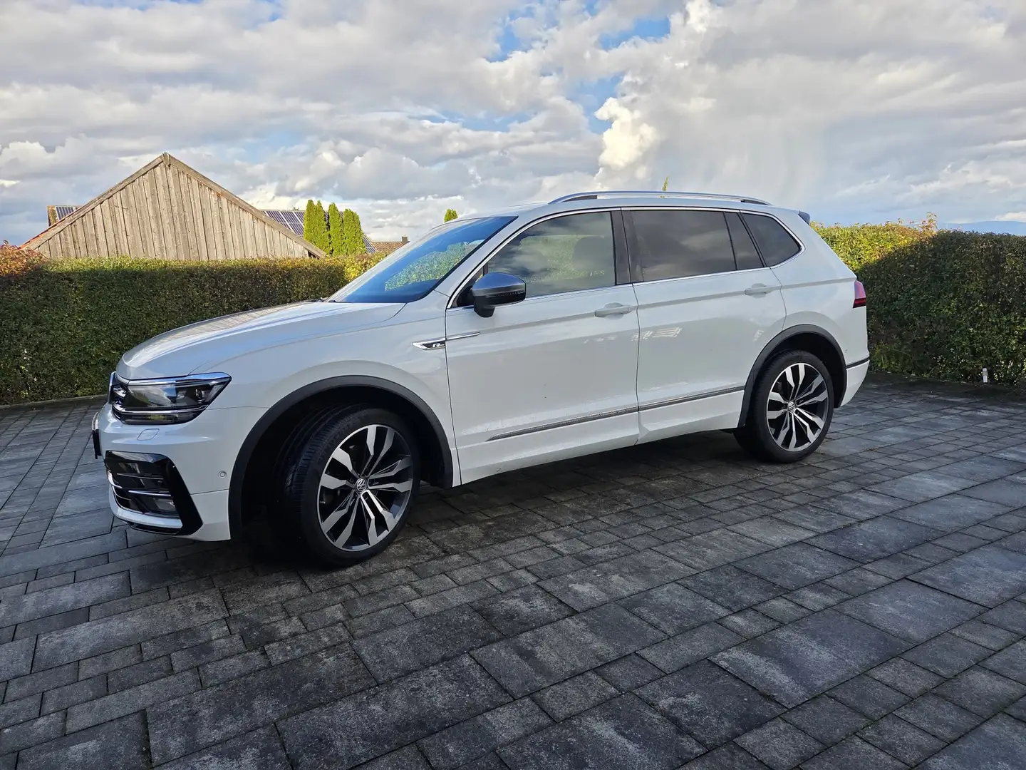 Volkswagen Tiguan Allspace 2.0 TDI SCR 4Motion DSG Highline - 1