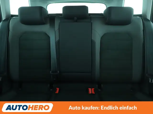 Volkswagen Golf view 15