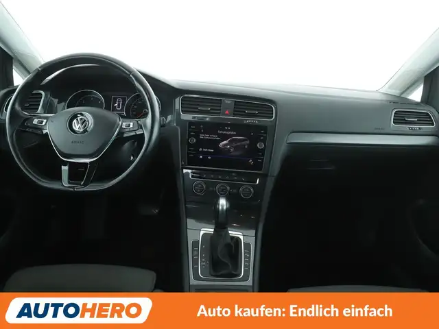 Volkswagen Golf view 12