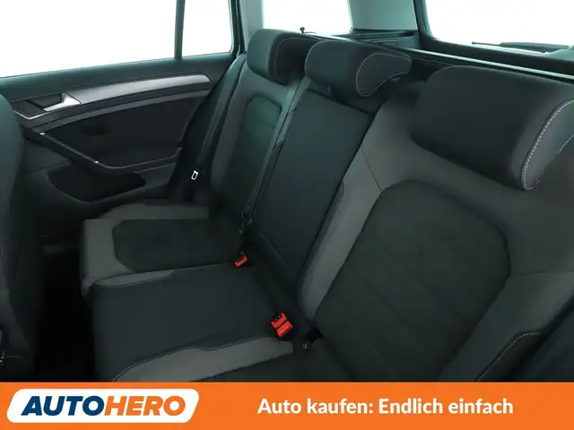 Volkswagen Golf view 14