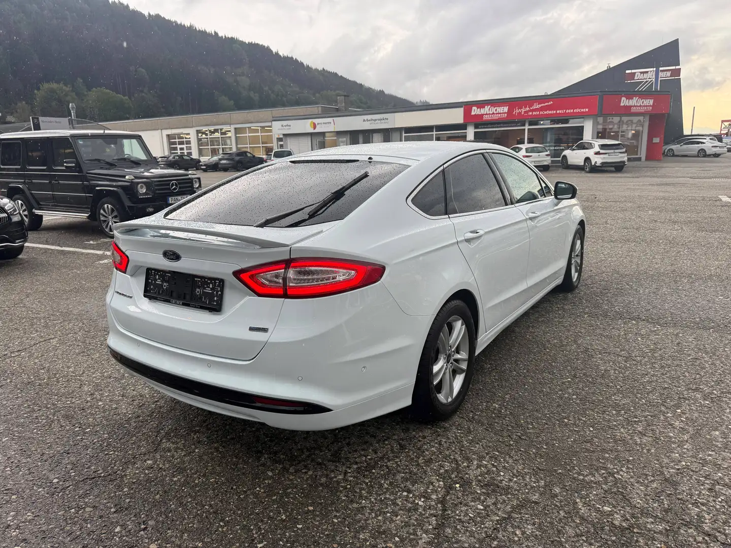 Ford Mondeo Titanium Weiß - 2