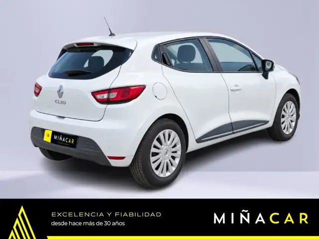 Renault Clio view 2