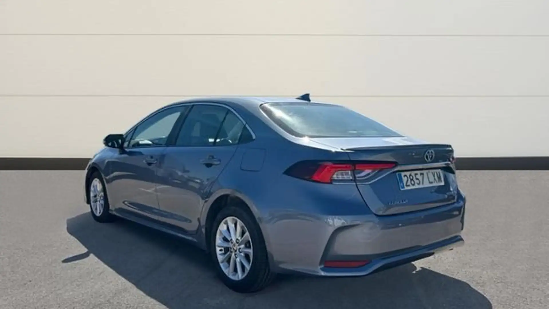 Toyota Corolla SEDAN 1.8 HYBRID ACTIVE TECH E-CVT 122 4P Gris - 2