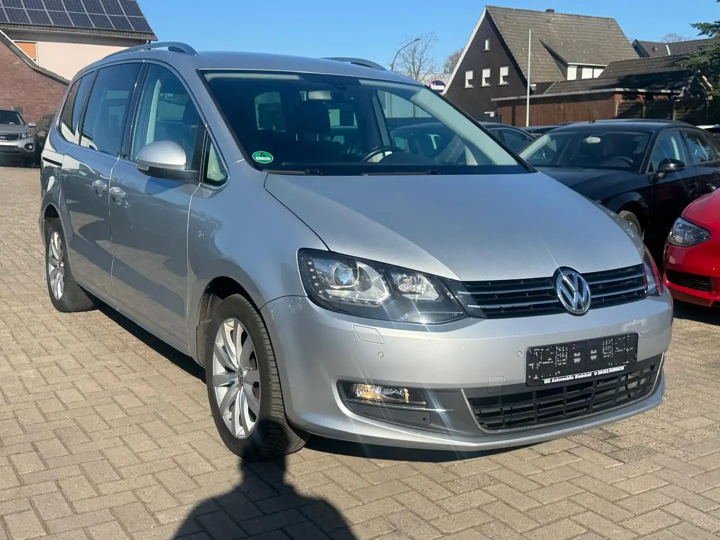 Volkswagen Sharan Highline BMT / NAVI / BI-XENON / SCHECKHE Silber - 2