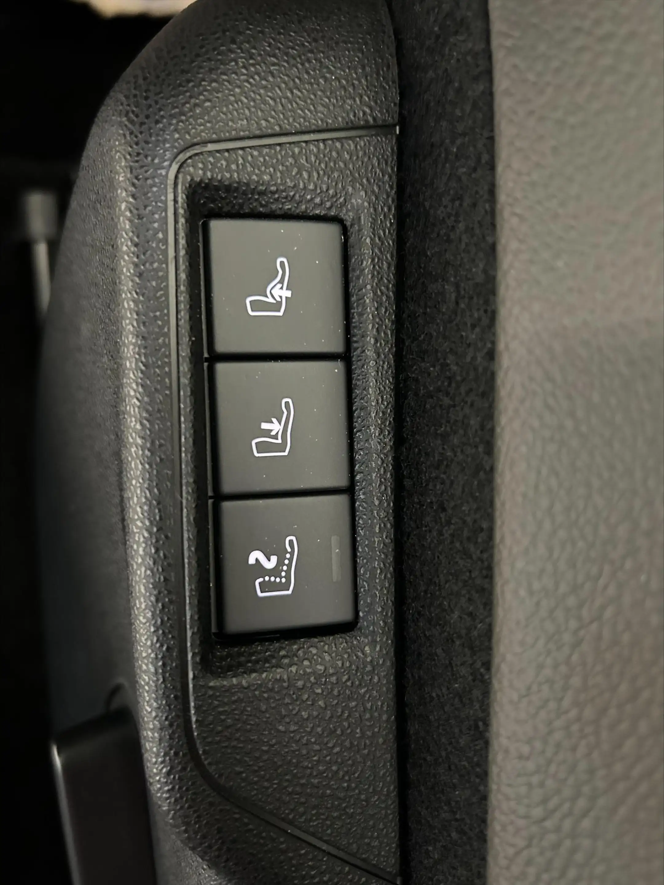 Fiat 600 La Prima Hybrid 1.2 T3 107 kW (145 PS) DCT, Win... — photo 15