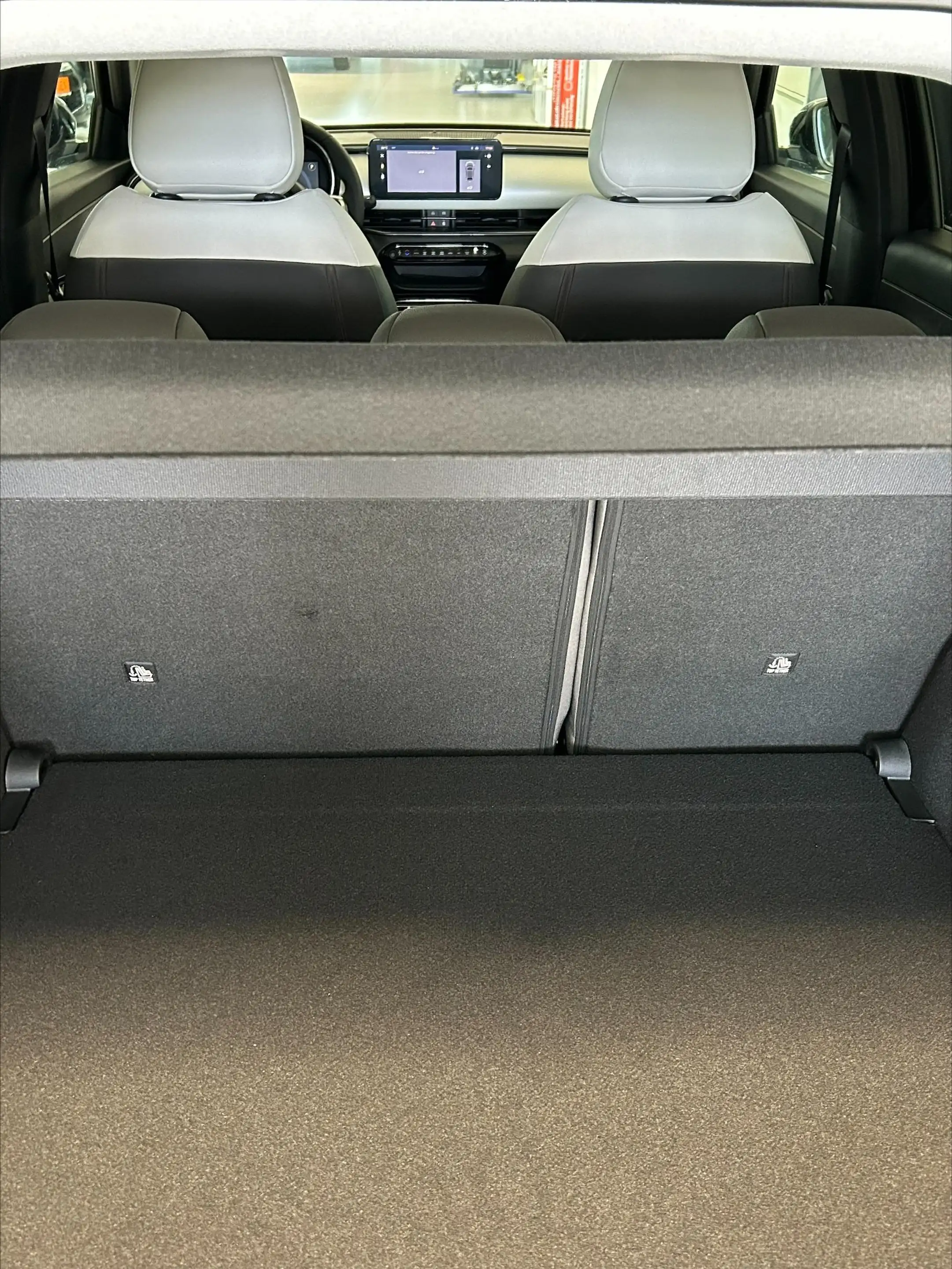 Fiat 600 La Prima Hybrid 1.2 T3 107 kW (145 PS) DCT, Win... — photo 11