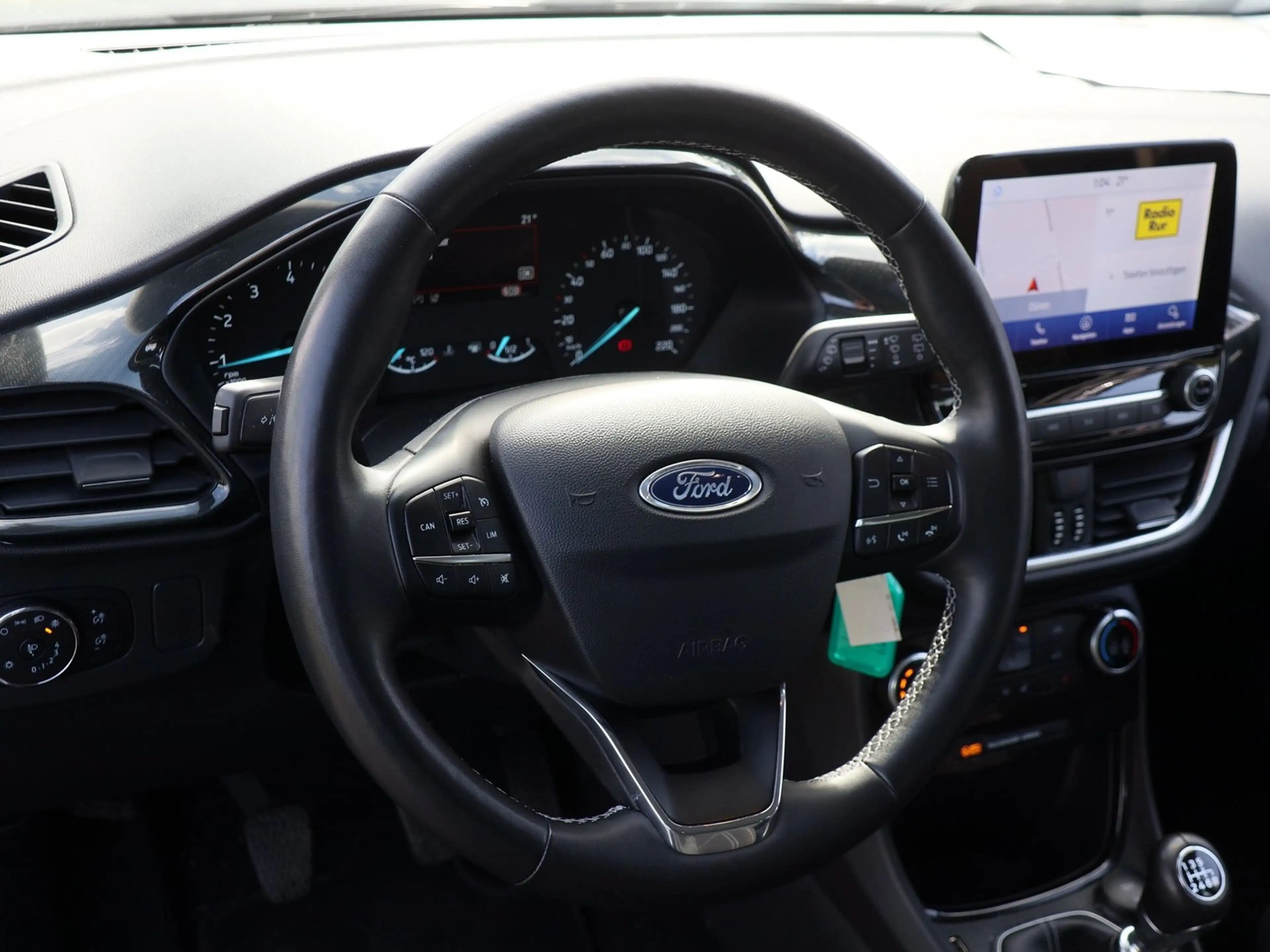 Ford Puma Hybrid Titanium Ganzjahresreifen Winter-Paket — photo 10