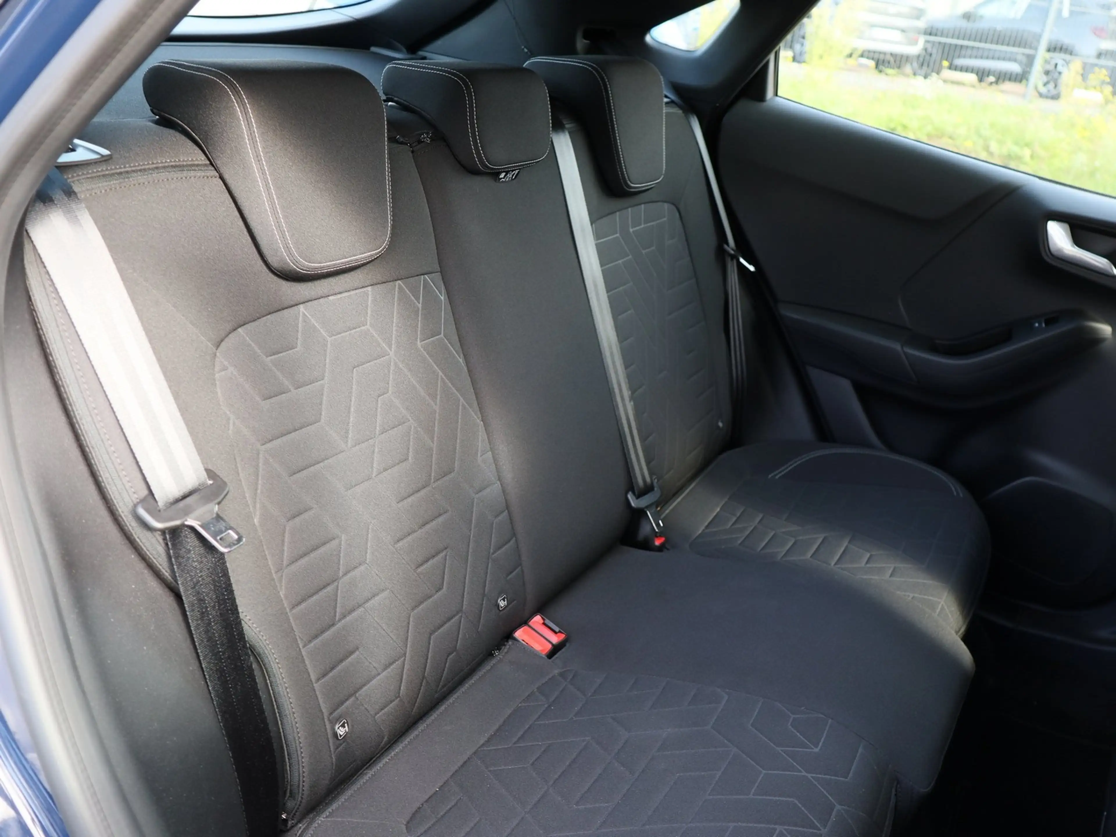 Ford Puma Hybrid Titanium Ganzjahresreifen Winter-Paket — photo 4