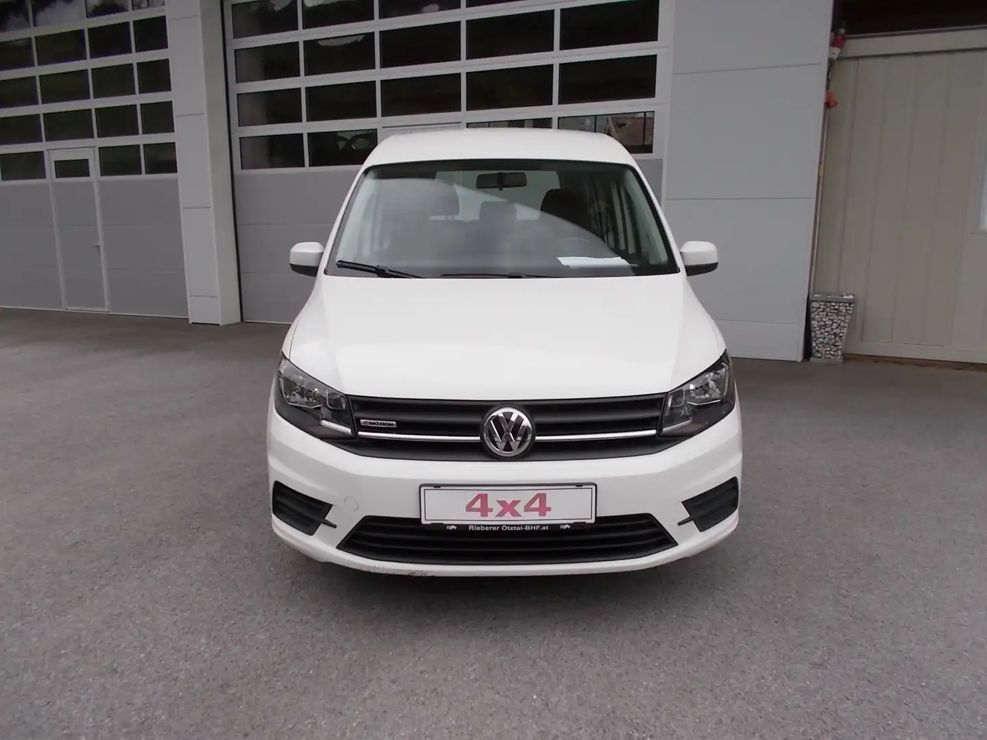 Volkswagen Caddy Trendline BMT 4Motion TDI Weiß - 2