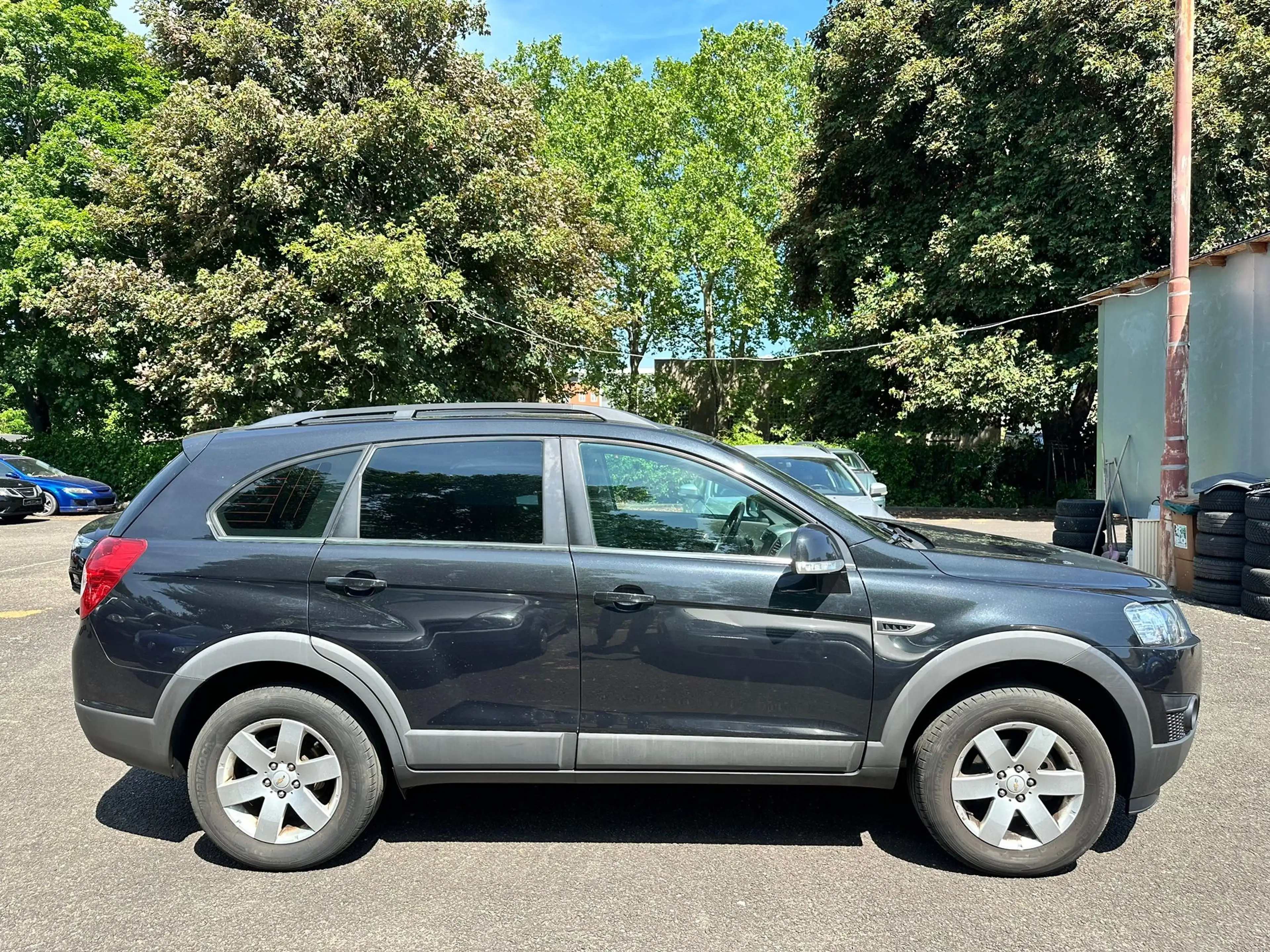 Chevrolet Captiva 2.4 LT 7 Sitze Leder Navi KameraTÜV 11/2025 — photo 4
