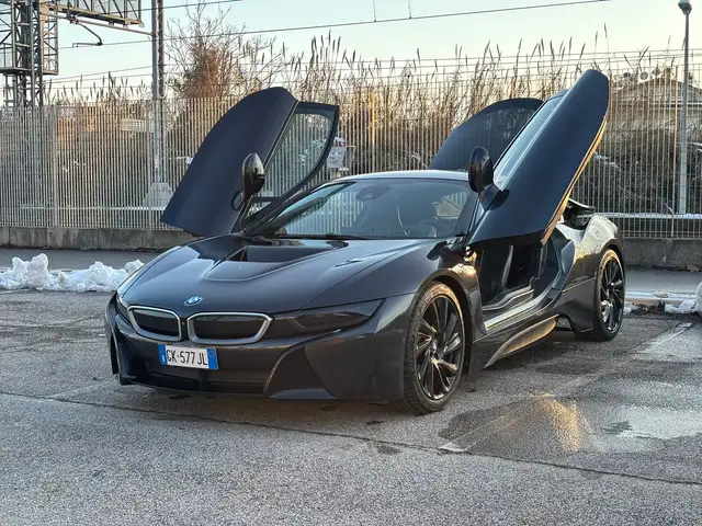 BMW i8 Coupe