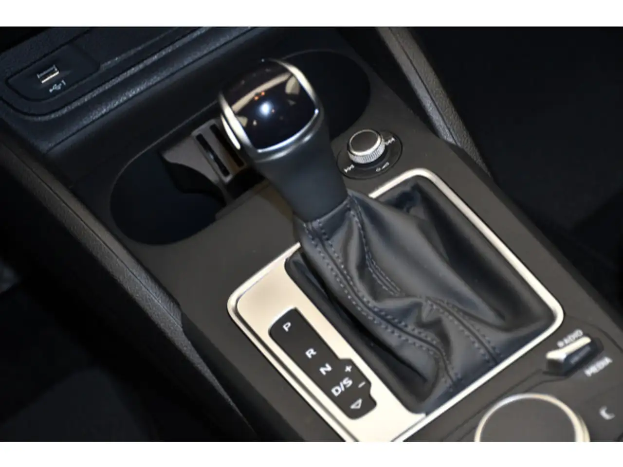 Audi Q2 35 TFSI S-tronic advanced Rückfahrkam/LED, миниатюра 6