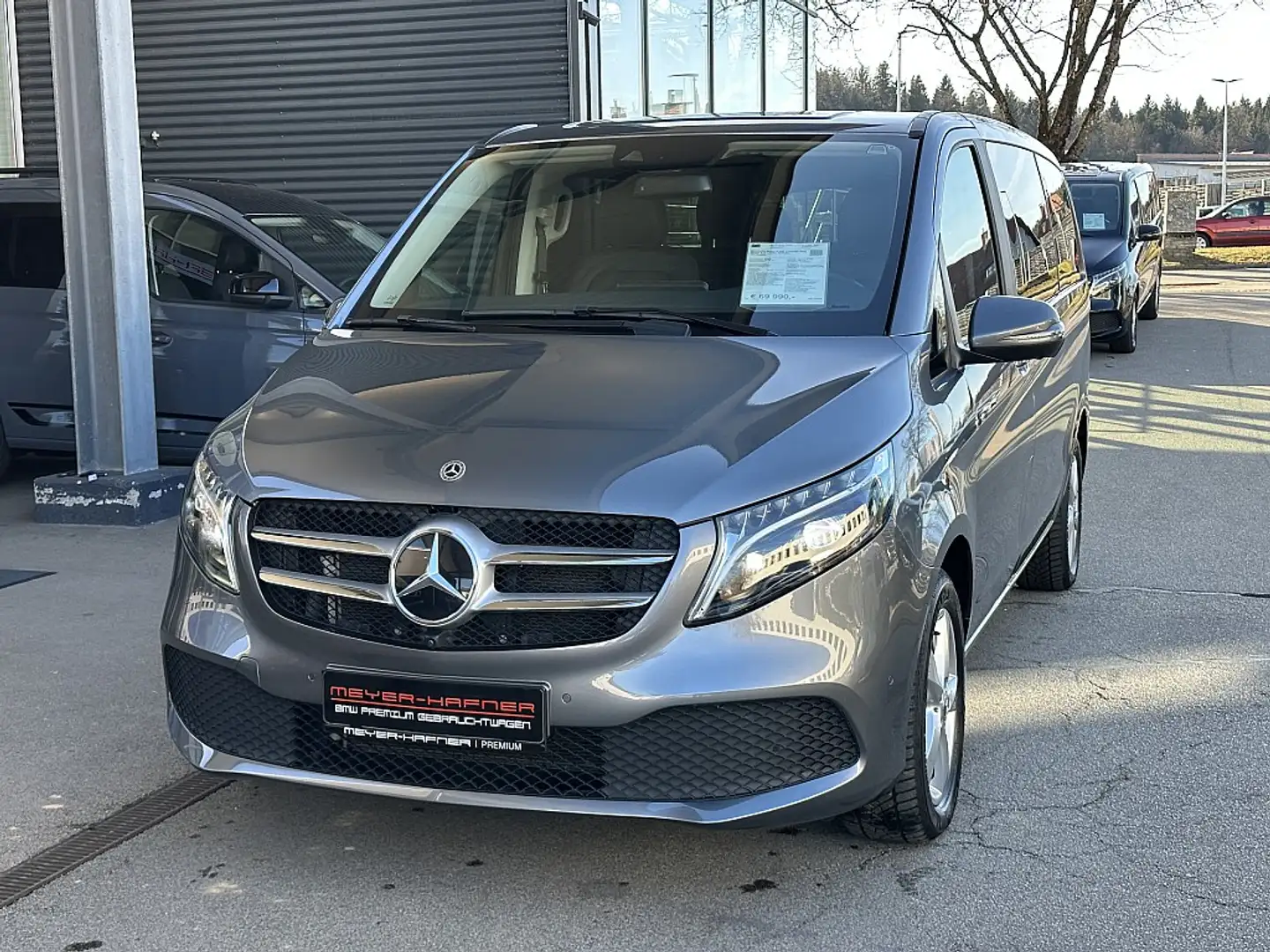 Mercedes-Benz V 250 d Kombi lang Basis Aut. Leder, Ö-Auto, Wertpaket Grau - 2