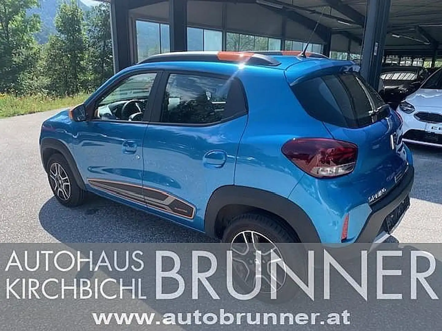 Dacia Spring Comfort Plus Blau - 1