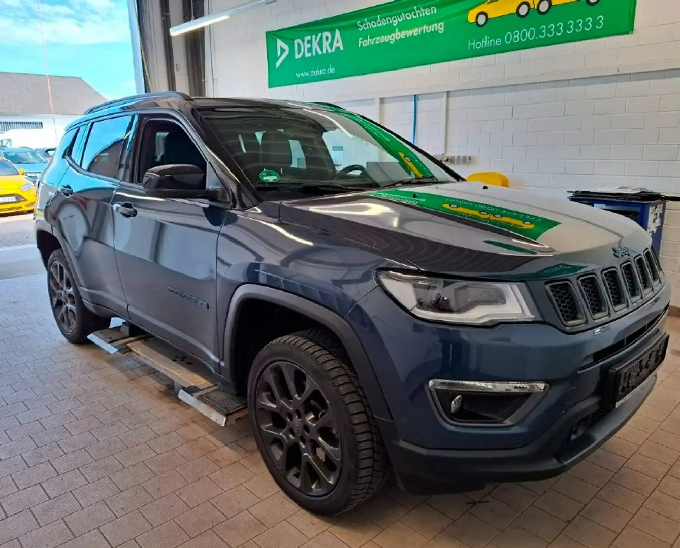 Jeep Compass S 240PS PHEV 4WD  Panoramadach Blau - 1