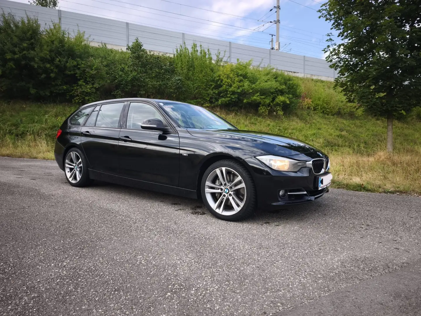 BMW 335 335d xDrive Touring Aut. - 1