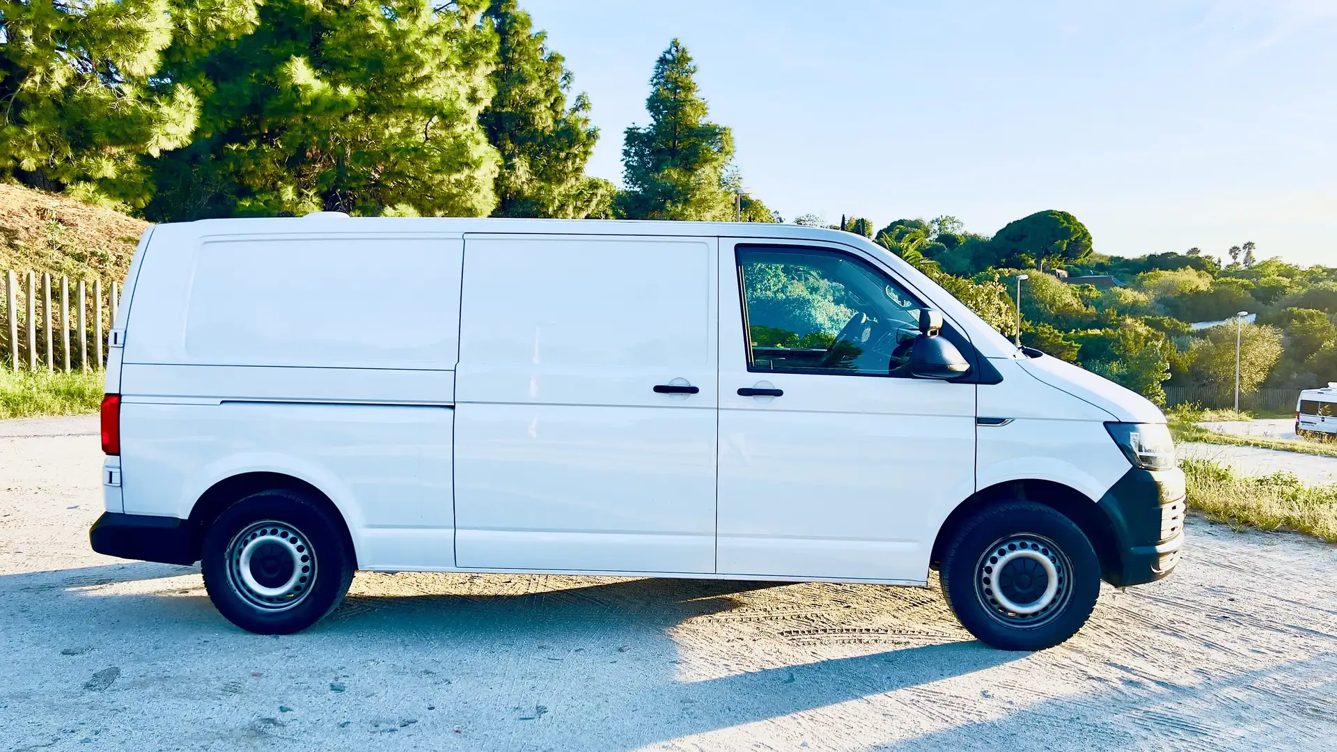 Volkswagen T6 Transporter Volkswagen Transporter T6 2.0 TDI 150CV Euro 6 Blanco - 2
