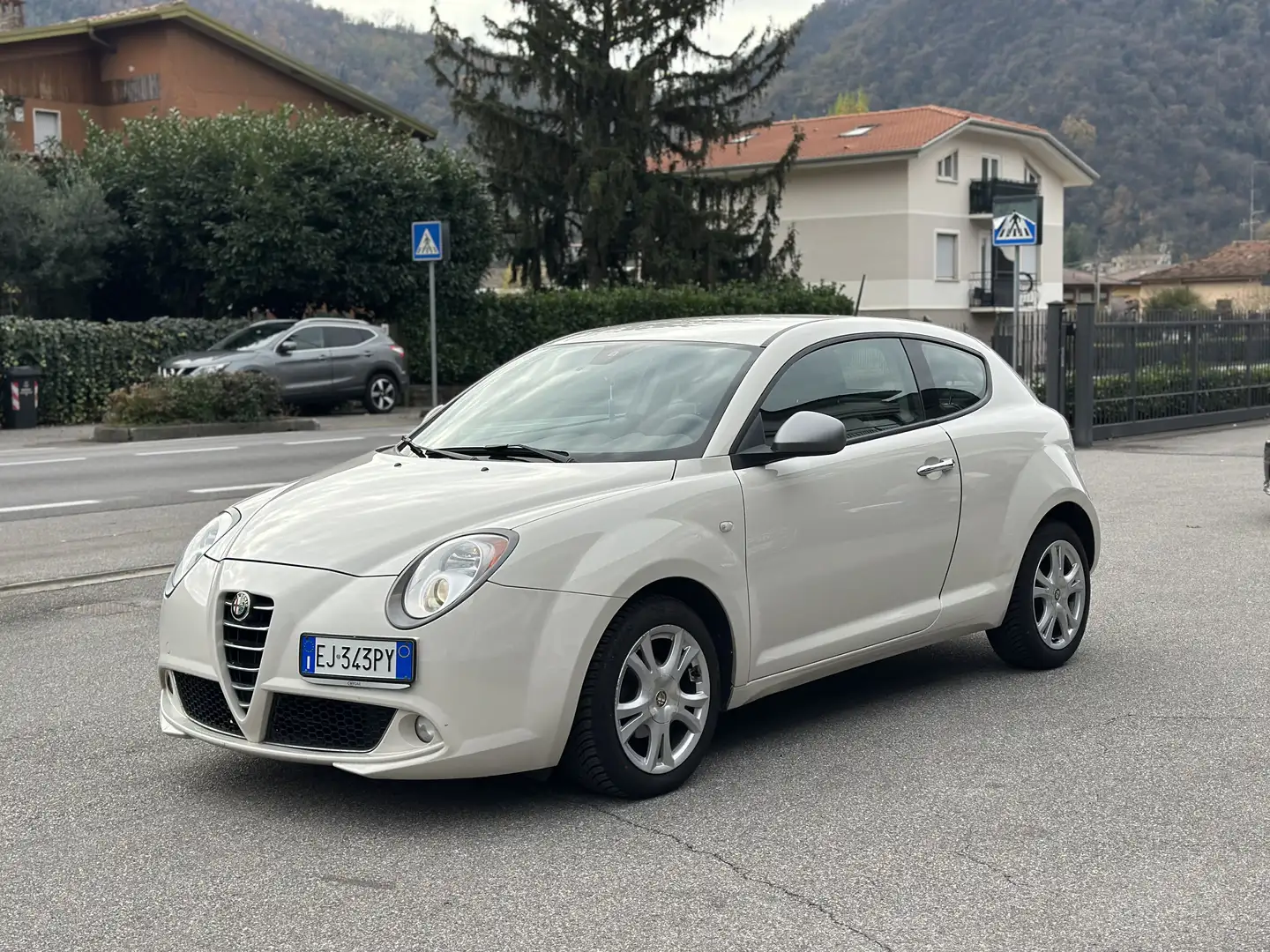 Alfa Romeo MiTo MiTo 1.4 m.air Distinctive s NEOPATENTATI 2011 Blanc - 2
