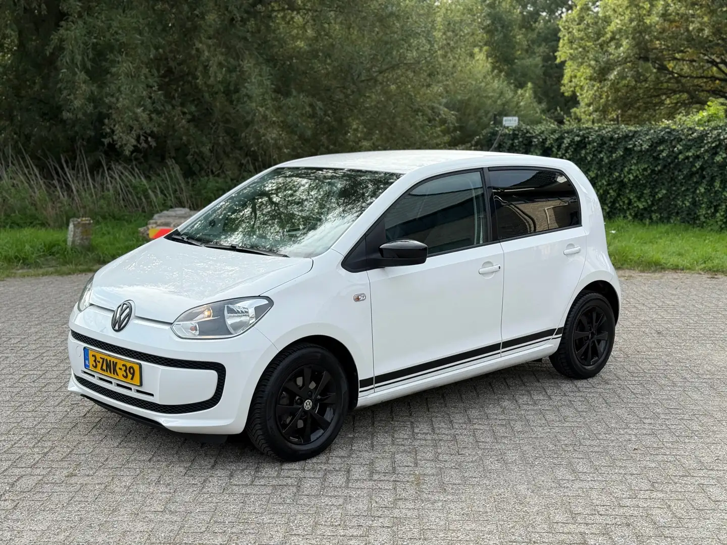 Volkswagen up! 1.0 move up! BlueMotion NAVI I AIRCO I GOED ONDH I Weiß - 1