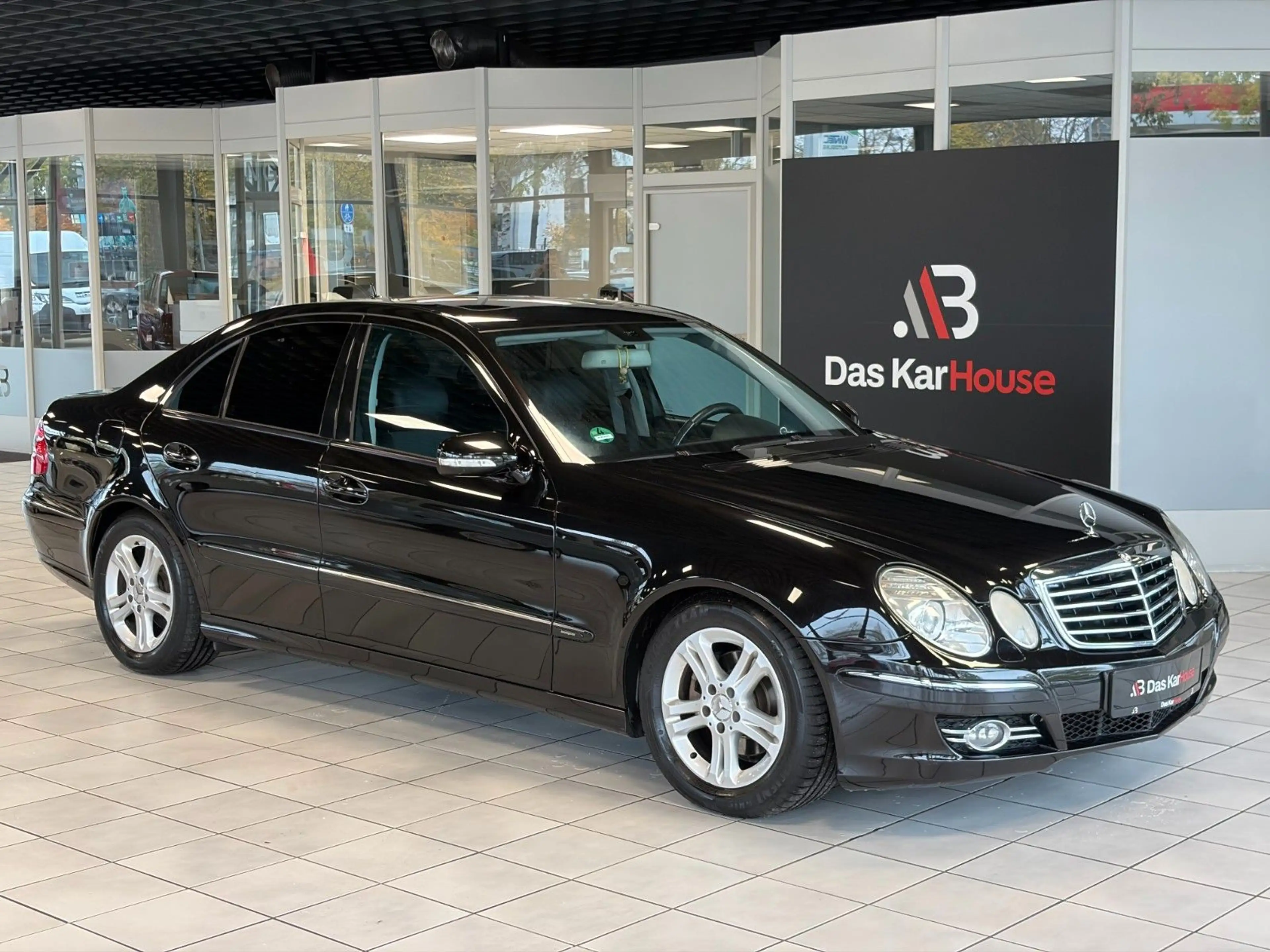 Mercedes-Benz E 220 CDI Lim. Avantgarde · MOPF · Xenon · GSD