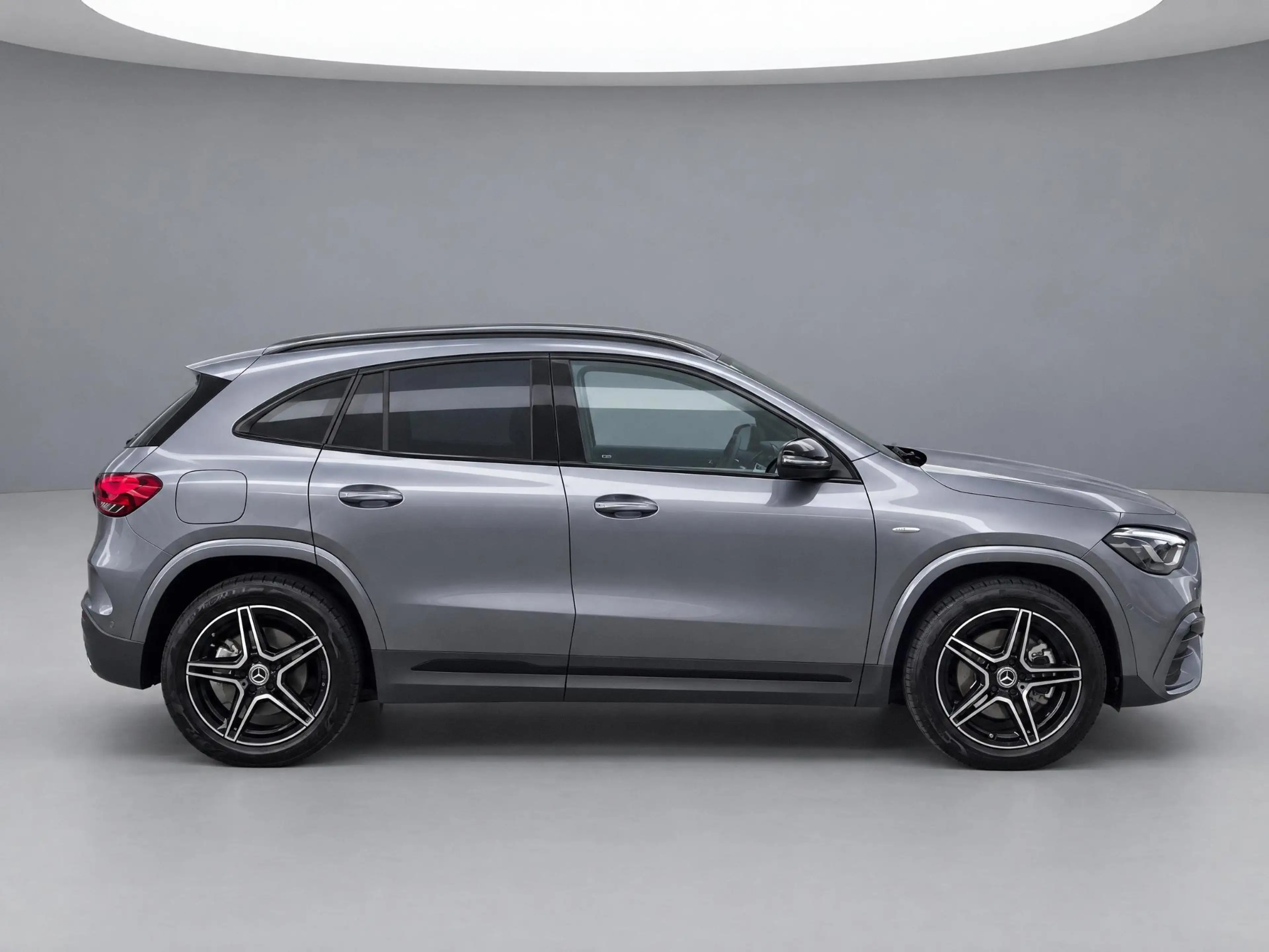 Mercedes-Benz GLA 250 e AMG Line | Trekhaak | Panoramadak | — photo 3