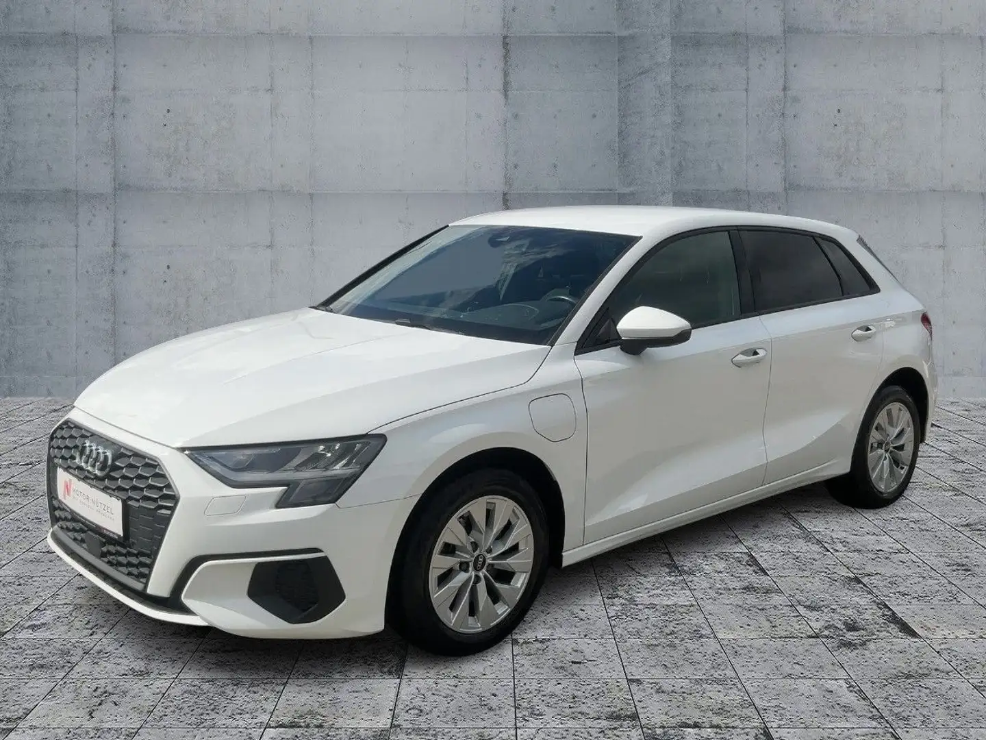Audi A3 40 TFSI e S-TR PDC+GRA+DAB+SHZ+LM Weiß - 2