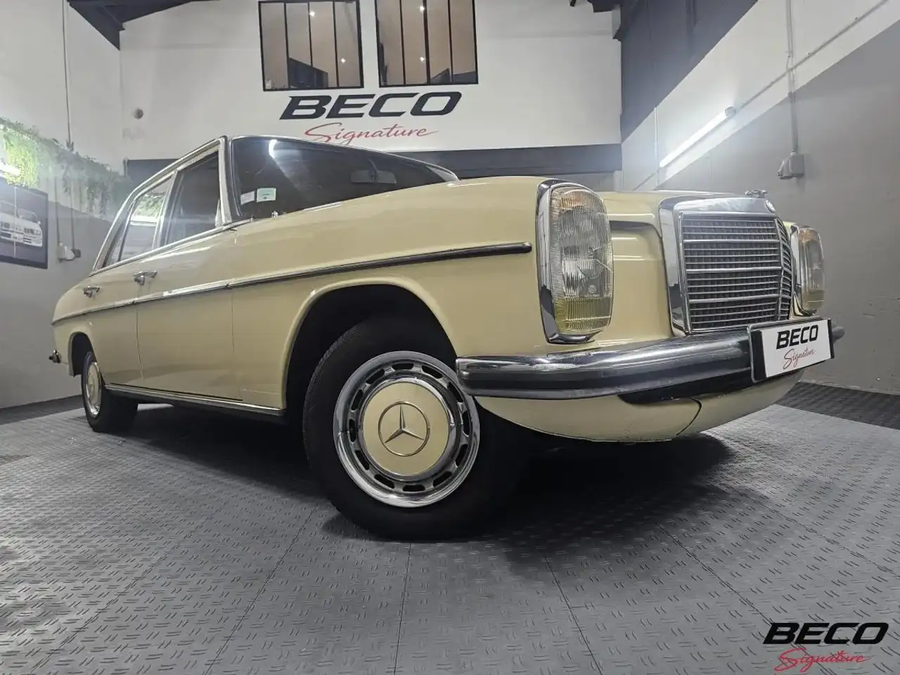 Mercedes-Benz 240 D - W115 Classe E, foto 3