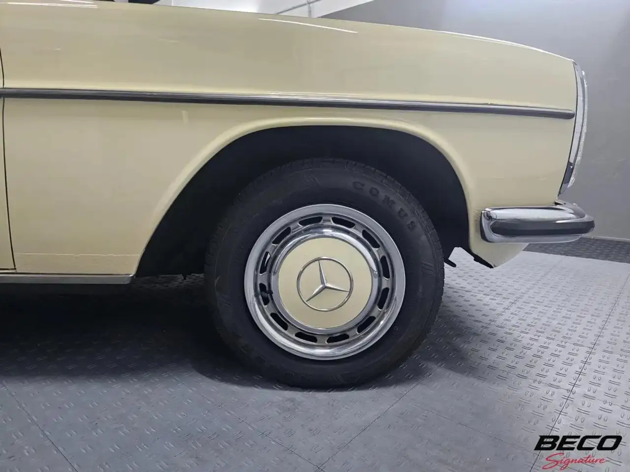 Mercedes-Benz 240 D - W115 Classe E, foto 7