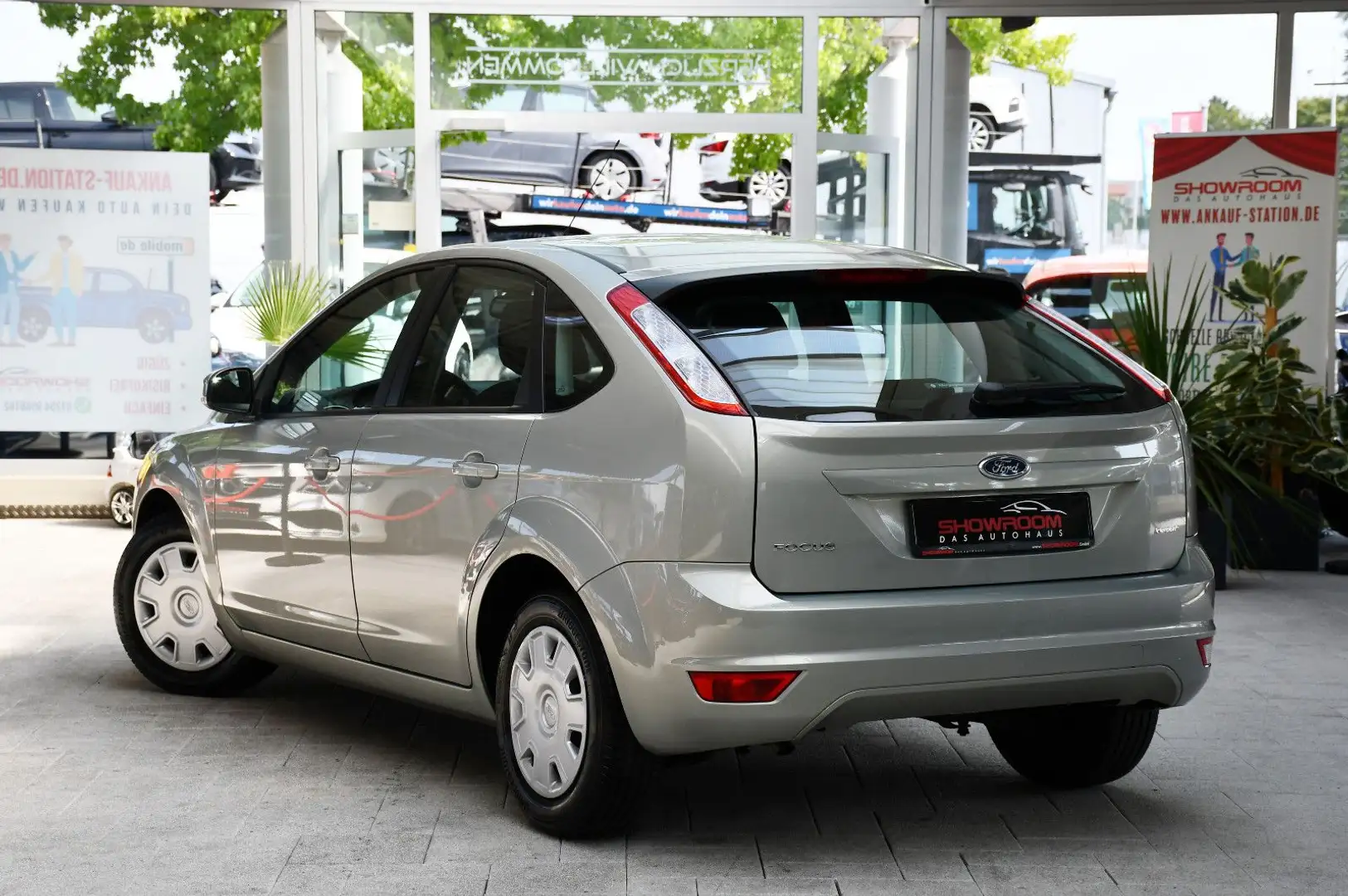 Ford Focus 1.6 Lim. Style Klima 16tkm! Neuwertig* Argent - 2