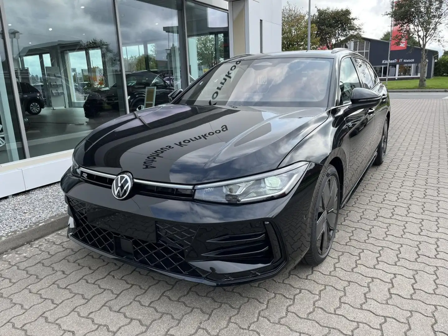 Volkswagen Passat Variant 2,0 TDI DSG R-Line 4Motion Navi LED Negro - 2