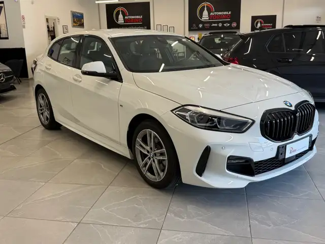 BMW 1 Series view 3