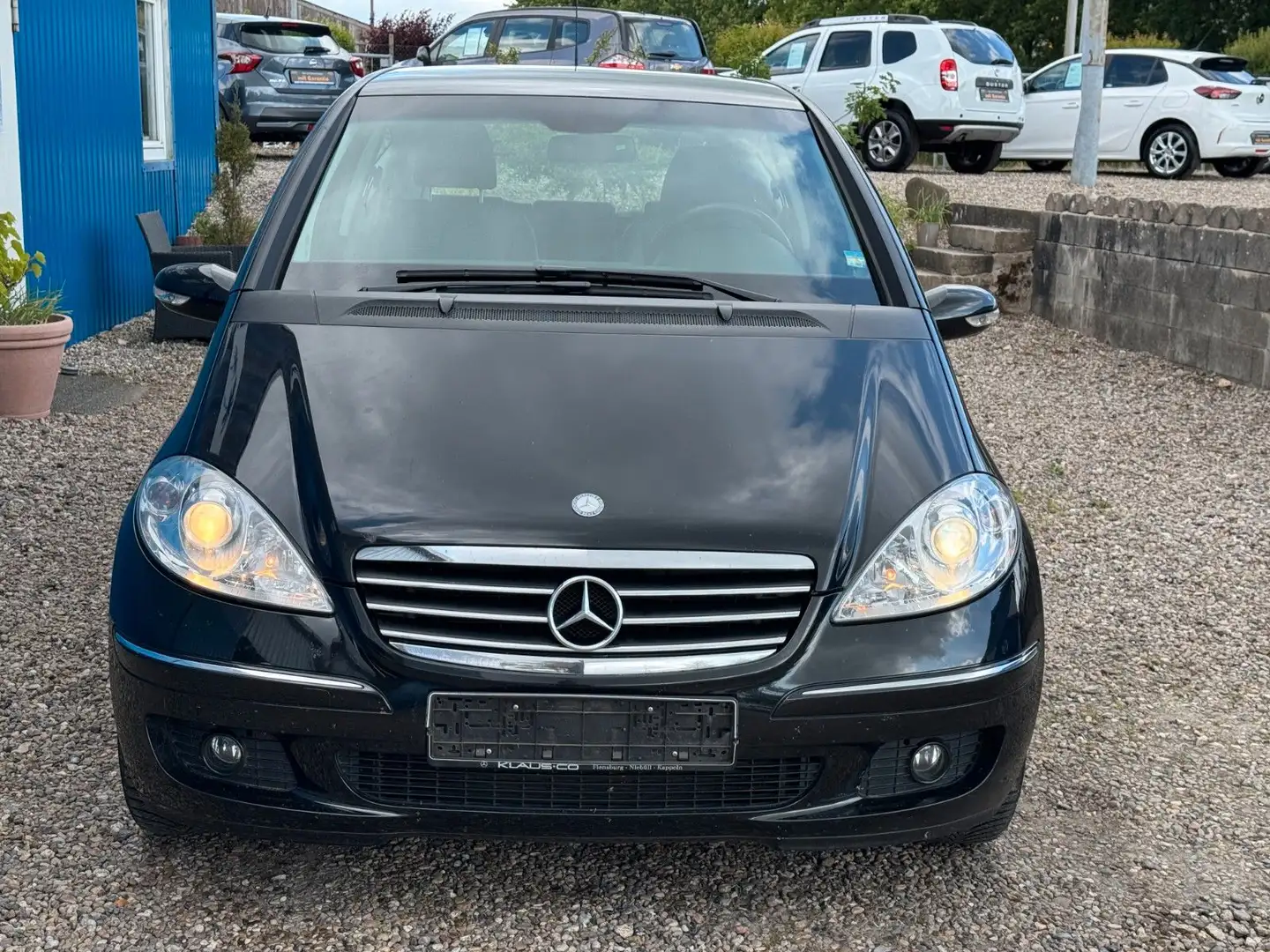 Mercedes-Benz A 180 **Avantgarde**HU 10/2025**Klima**AHK** Schwarz - 2