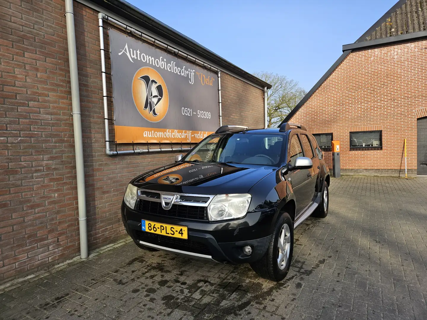 Dacia Duster 1.6 Lauréate 2wd Grau - 1