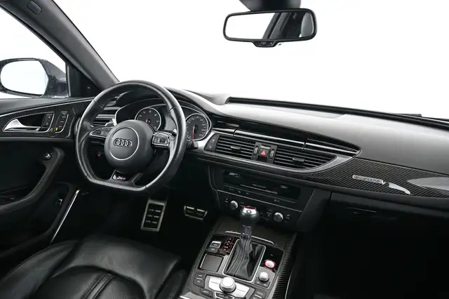 Audi RS6 view 19