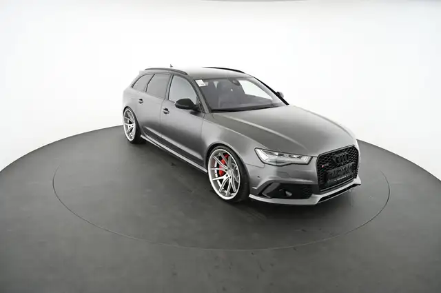 Audi RS6 view 10
