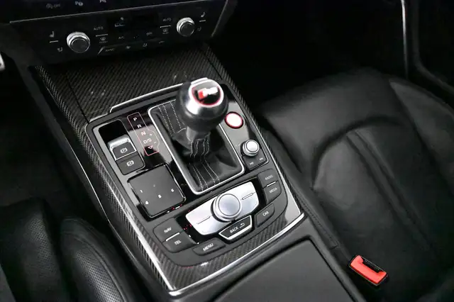 Audi RS6 view 27