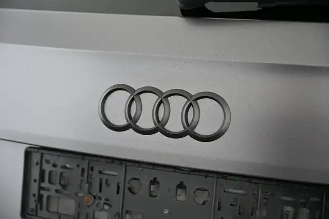 Audi RS6 view 14