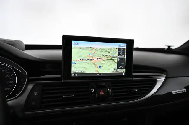 Audi RS6 view 23