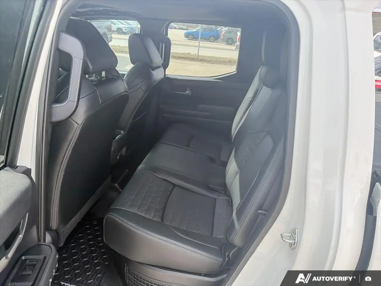 Toyota Tacoma снимка Toyota Tacoma
