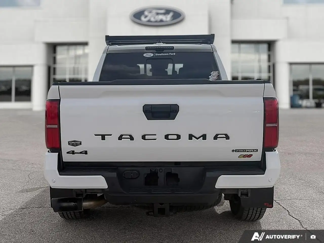 Toyota Tacoma снимка Toyota Tacoma