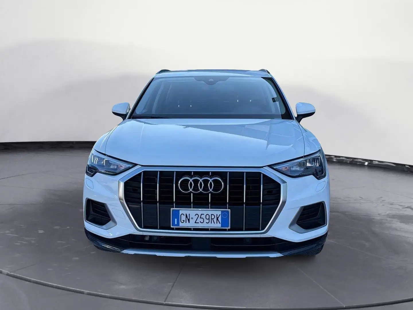 Audi Q3 1.5 TFSI 150 CV Bianco - 2