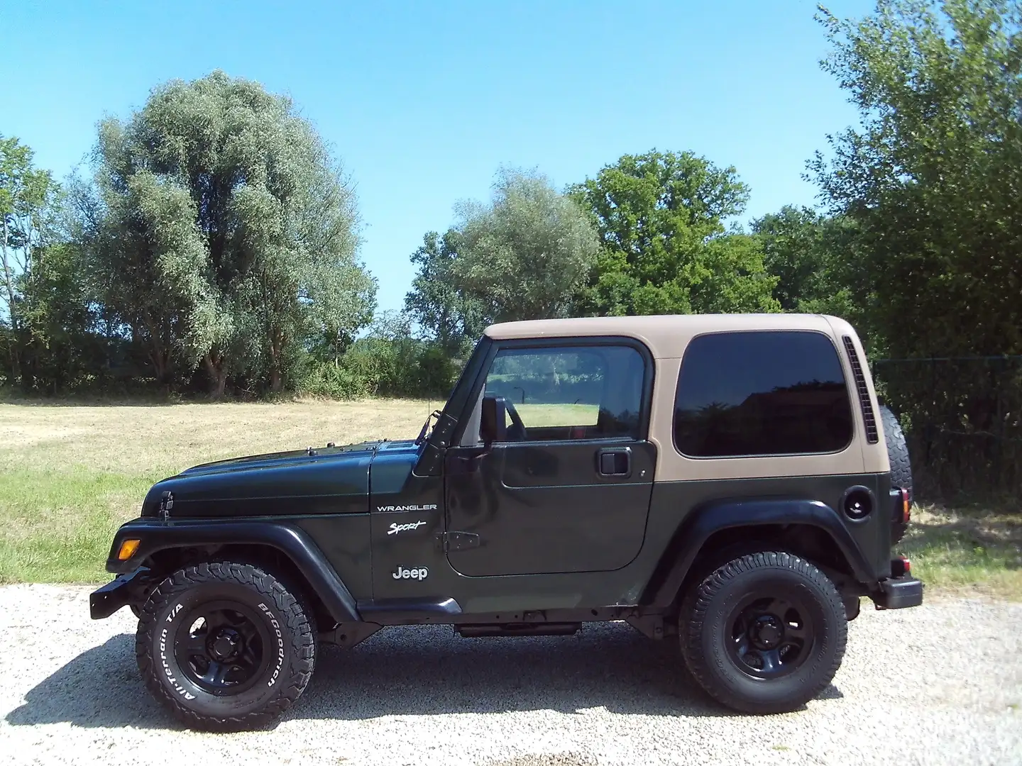 Jeep Wrangler BENZINE 2.5 HARD-TOP "Lichte vracht" Keuring- Vert - 2