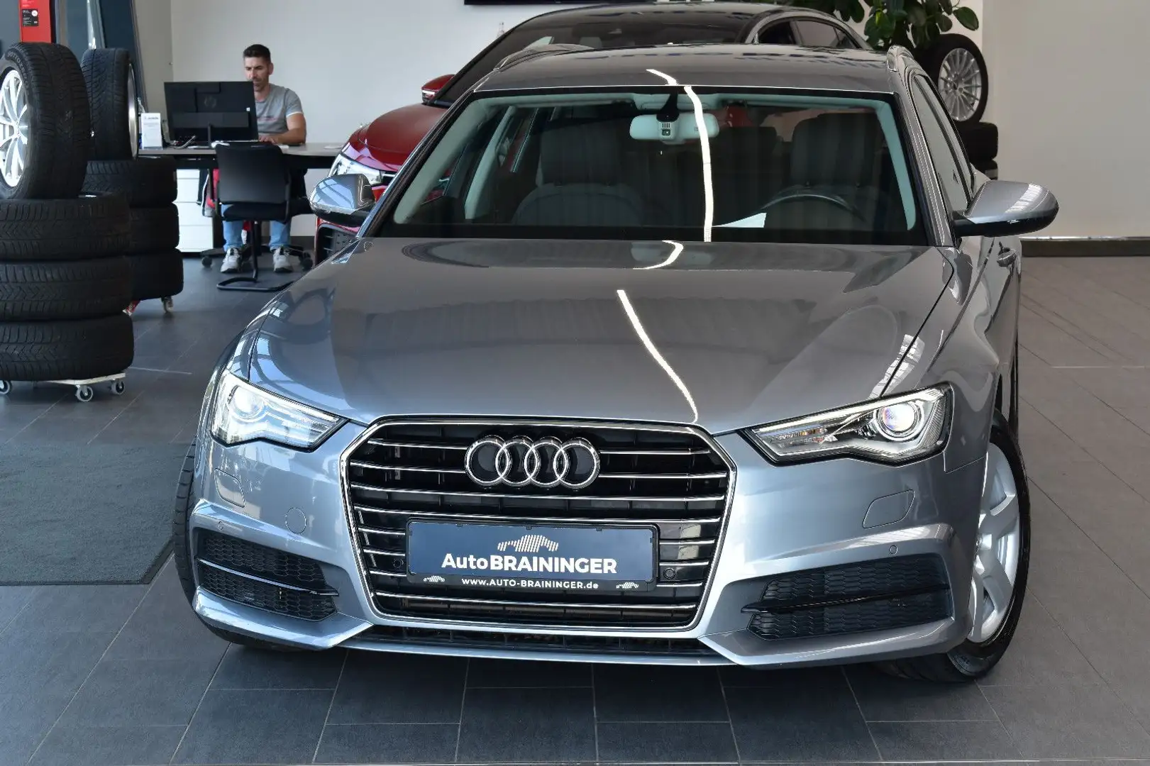 Audi A6 Avant 1.8TFSI S-tronic ultra NaviPlus~Xenon+ Grau - 1