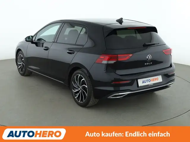 Volkswagen Golf view 4