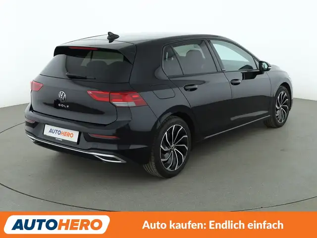 Volkswagen Golf view 6
