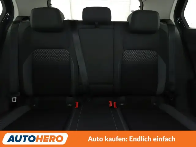 Volkswagen Golf view 15