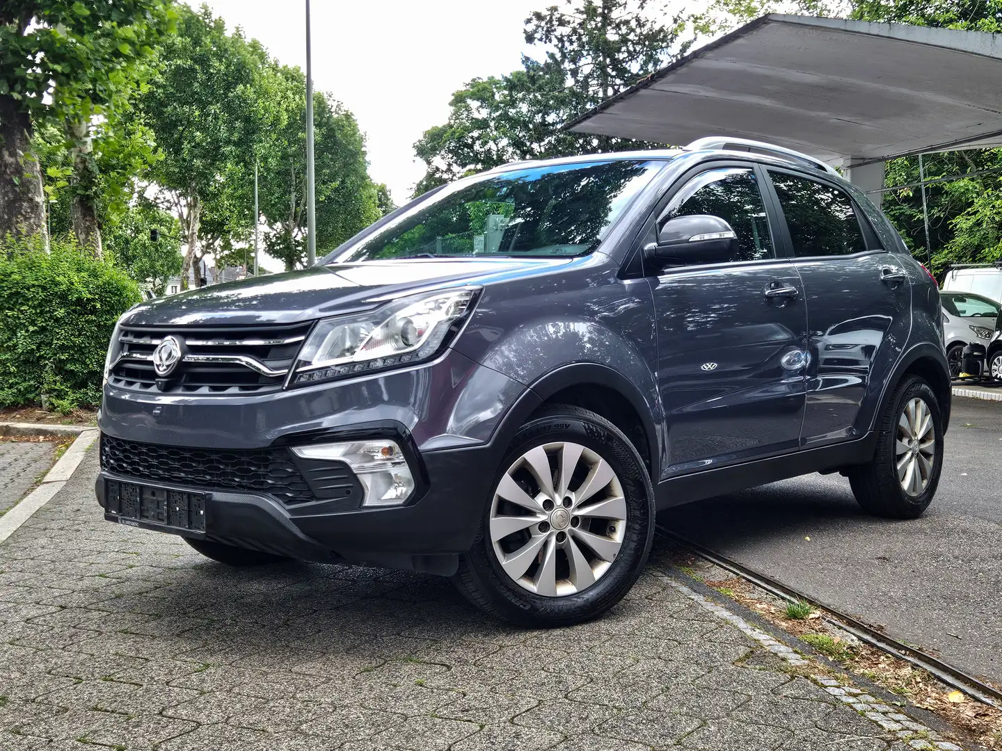 SsangYong Korando Crystal 4x2 Navi AHK 4xSitzheiz Kamera Lenkradheiz Серый - 1