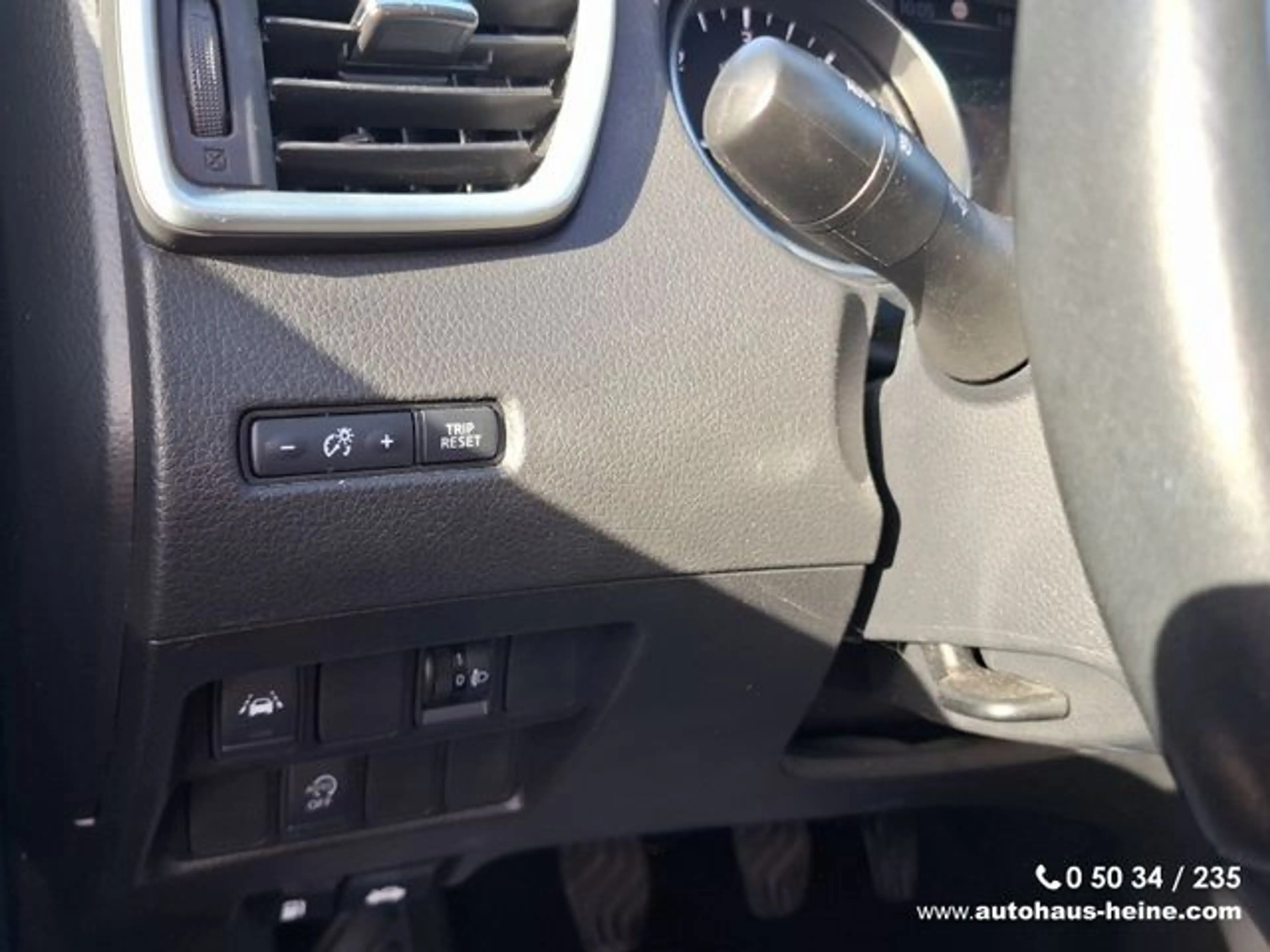 Nissan Qashqai Qashqai N-Connecta|AHK|Panorama|360|Navi|Allw. — photo 13
