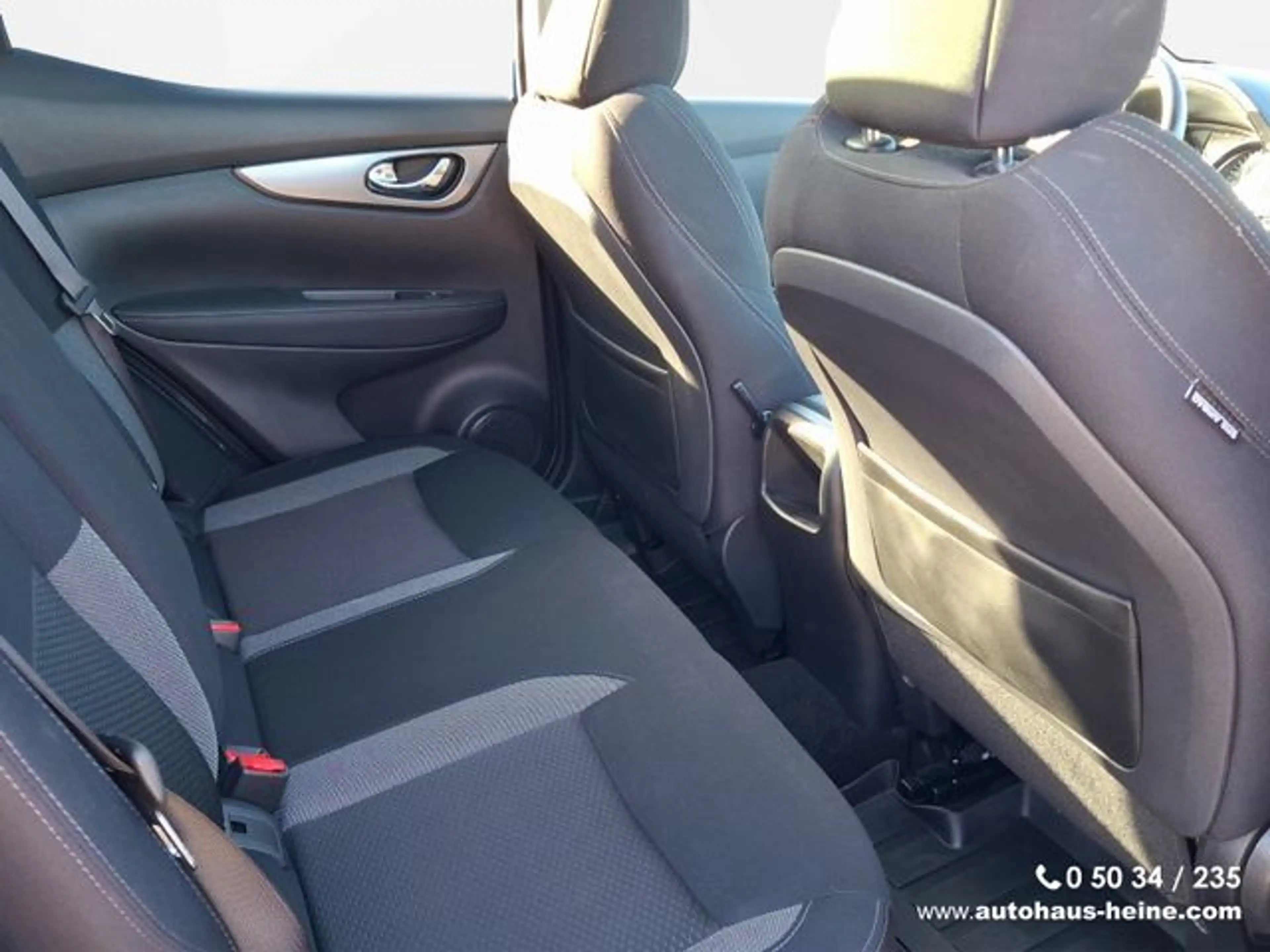 Nissan Qashqai Qashqai N-Connecta|AHK|Panorama|360|Navi|Allw. — photo 9