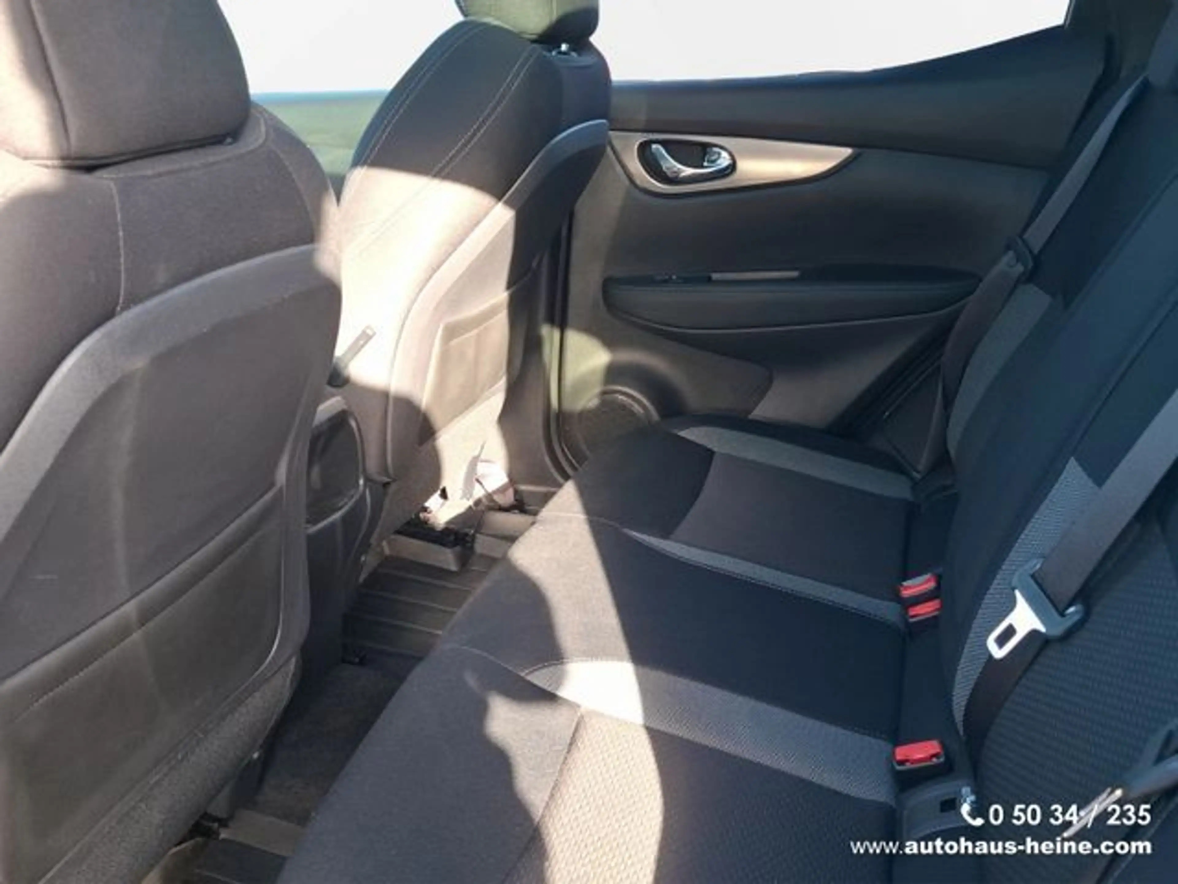 Nissan Qashqai Qashqai N-Connecta|AHK|Panorama|360|Navi|Allw. — photo 7